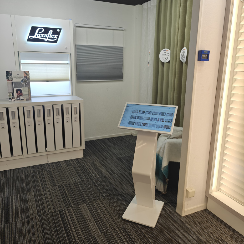 Status Display Renting Rent a display? Touchscreen display from €95 per day